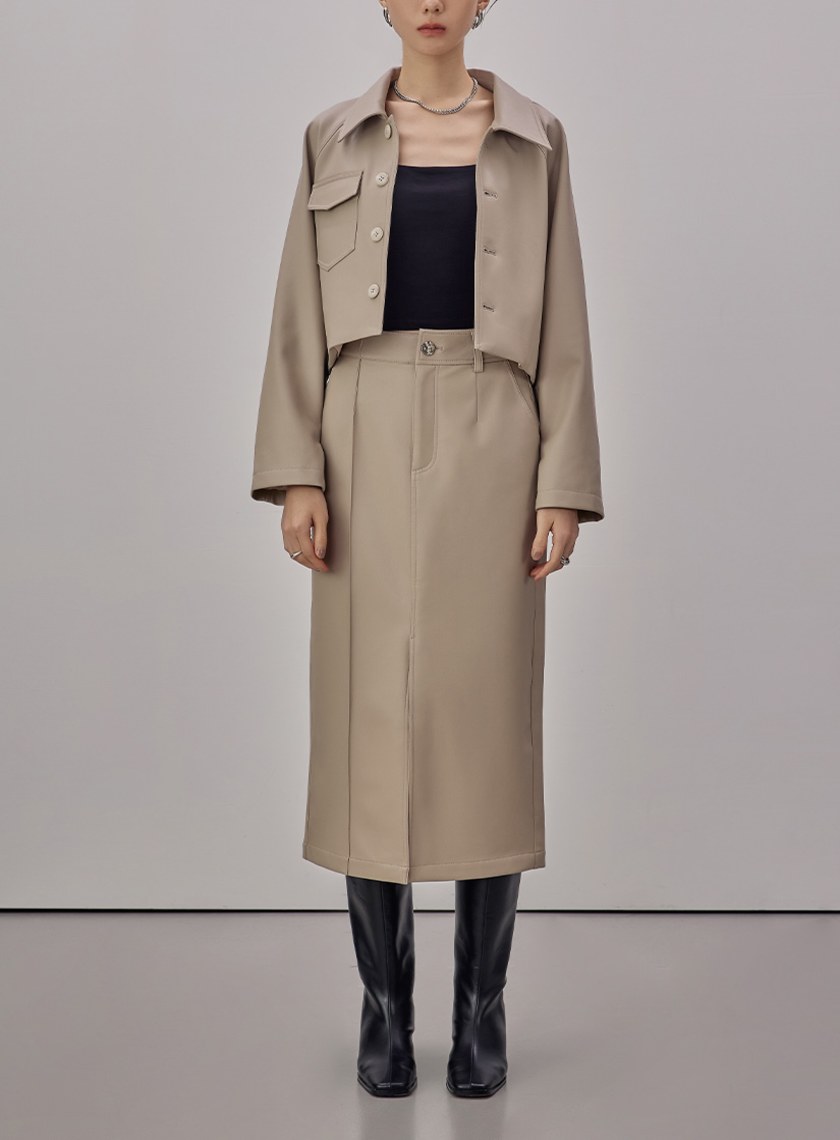 俐落前開岔皮革窄裙